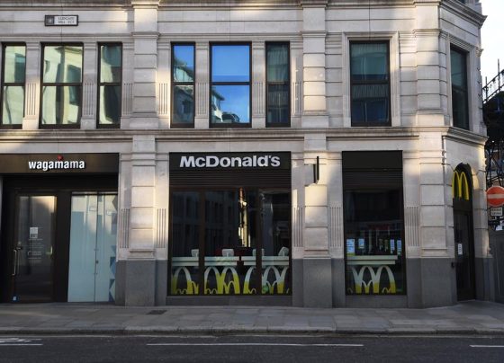 Imagen de archivo de un McDonalds en Londres (Reino Unido). EFE/EPA/FACUNDO ARRIZABALAGA