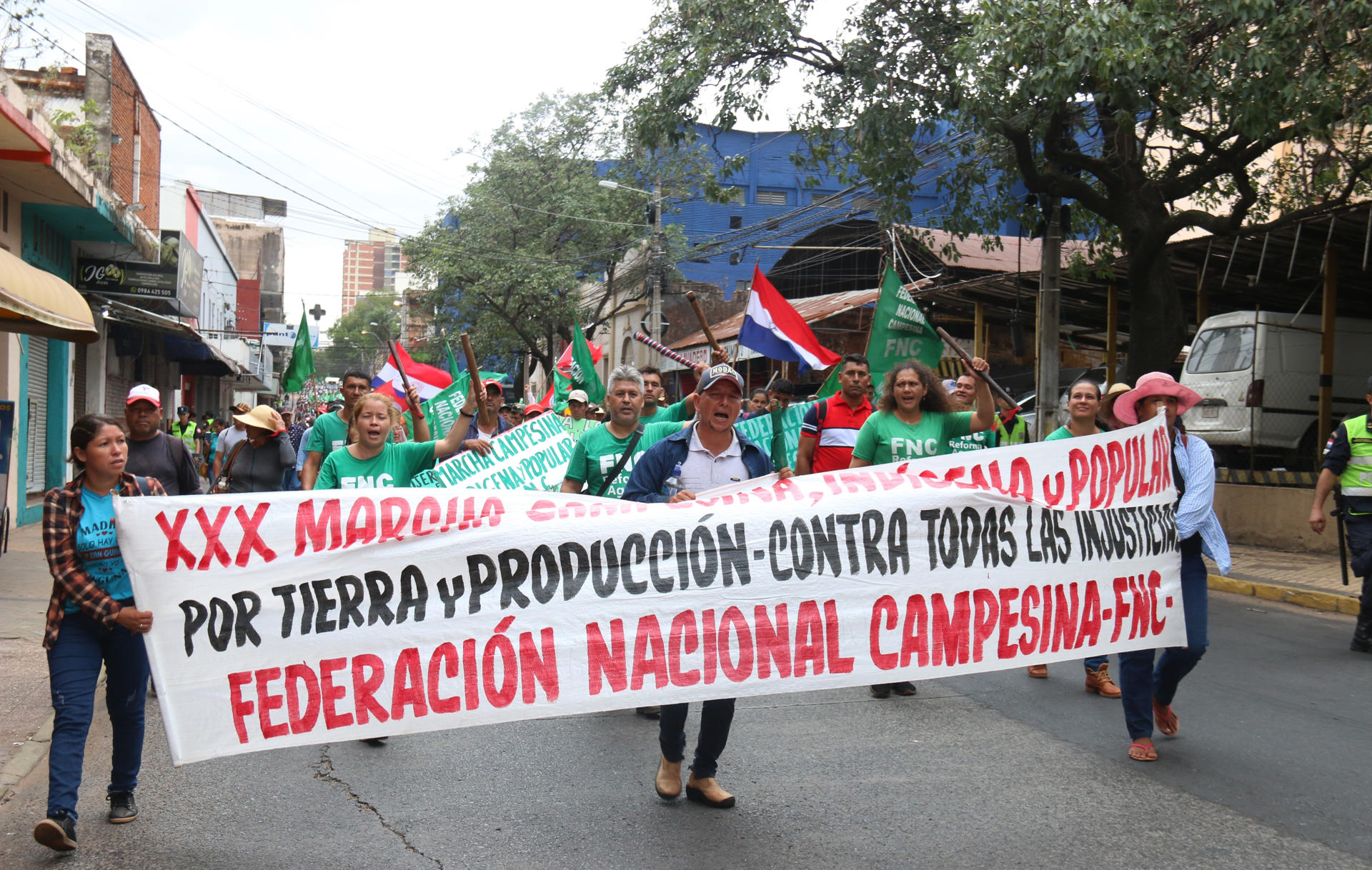 Campesinos marchan en Paraguay e insisten en la demanda histórica de la reforma agraria