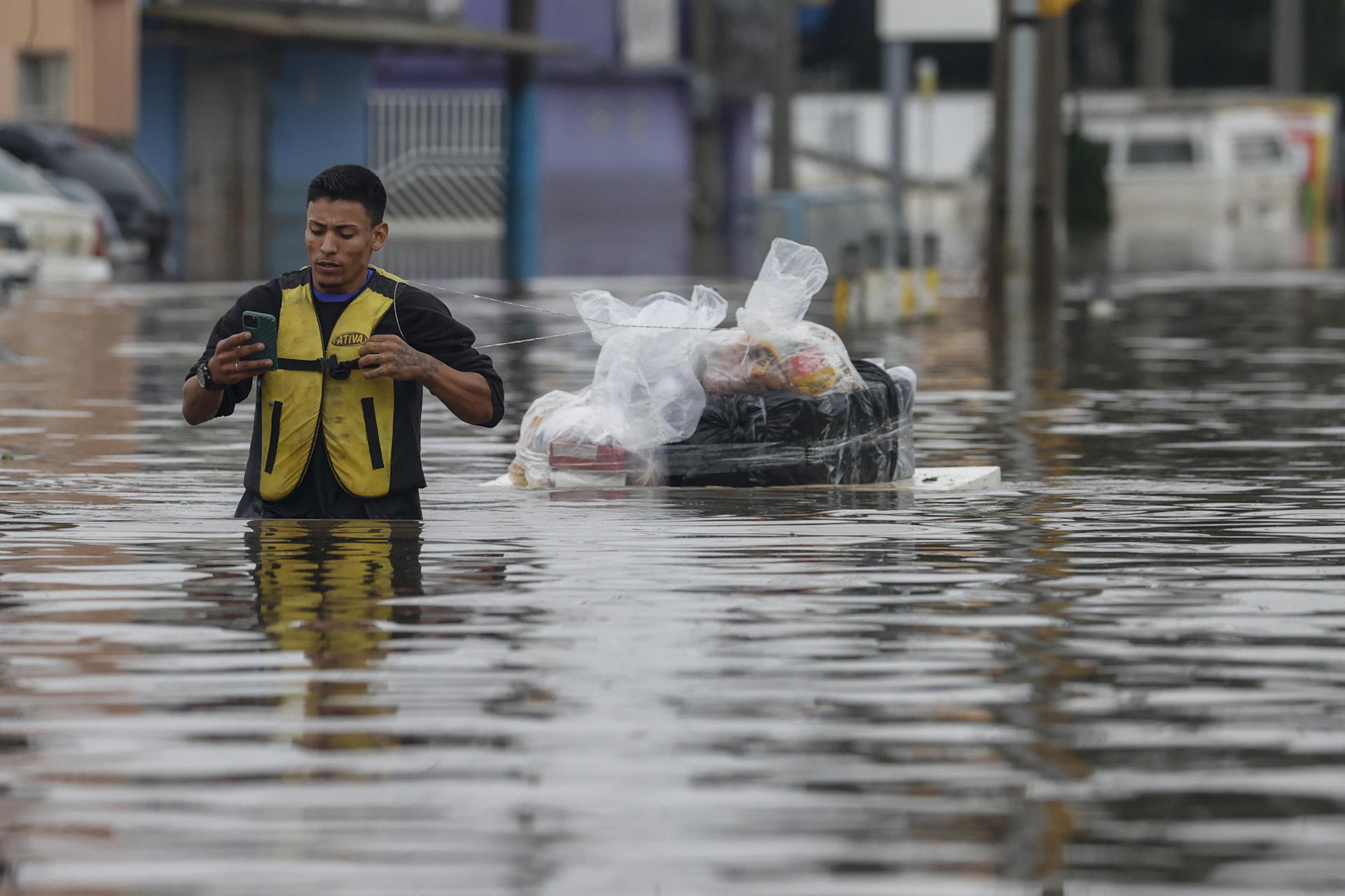 Las lluvias se intensifican en el sur de Brasil y la situación puede empeorar