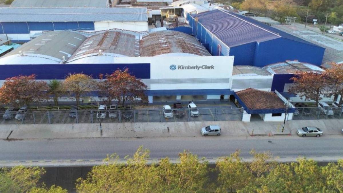 Kimberly-Clark vende sus activos en Bolivia y cierra planta en Santa Cruz