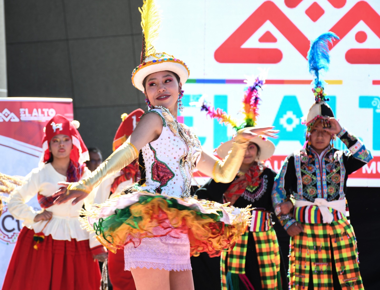 CBN renueva su compromiso con el folclore al ser nuevamente auspiciador de la festividad de la Virgen del Carmen en El Alto