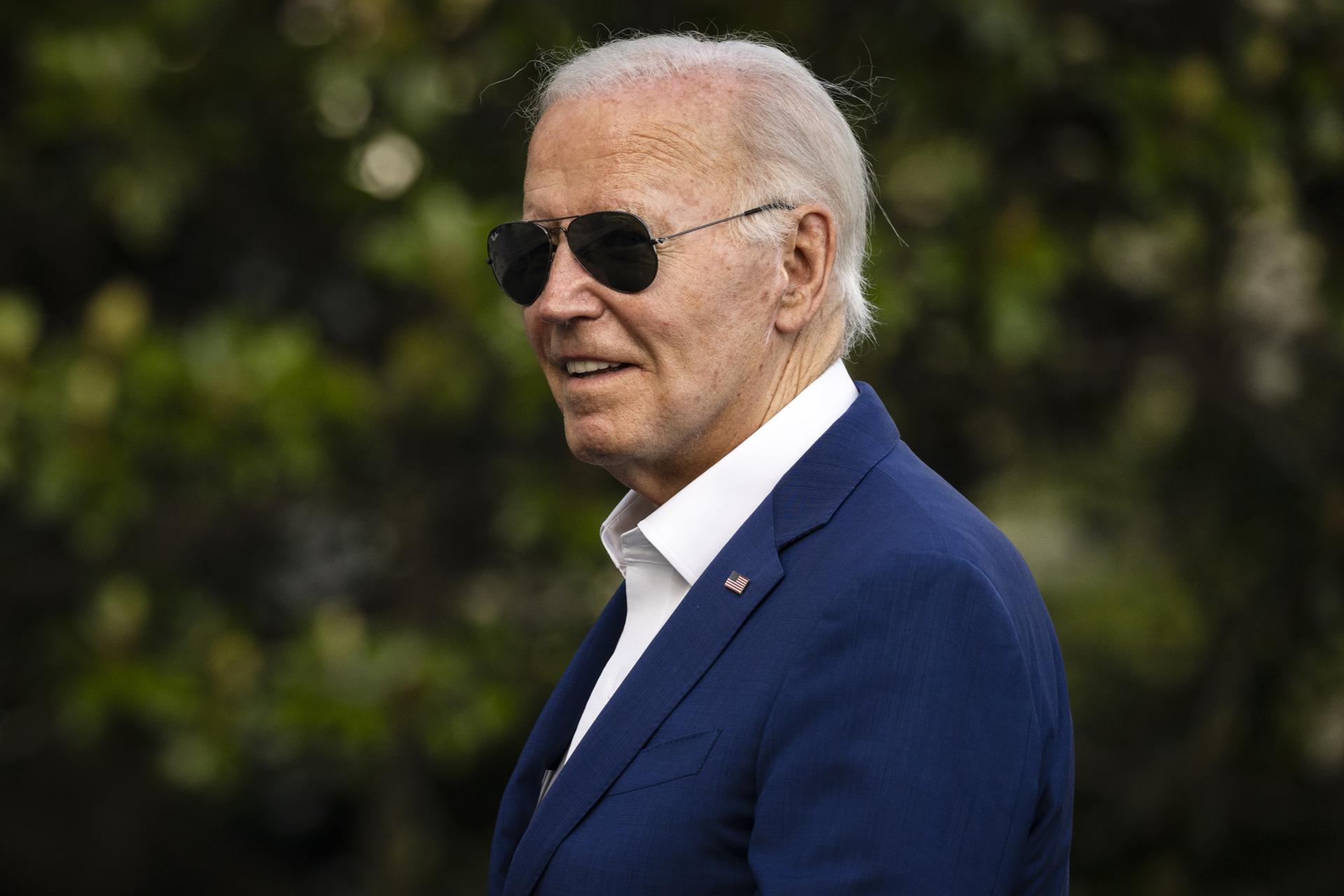 Joe Biden insiste en una carta a congresistas que seguirá en la contienda contra Trump