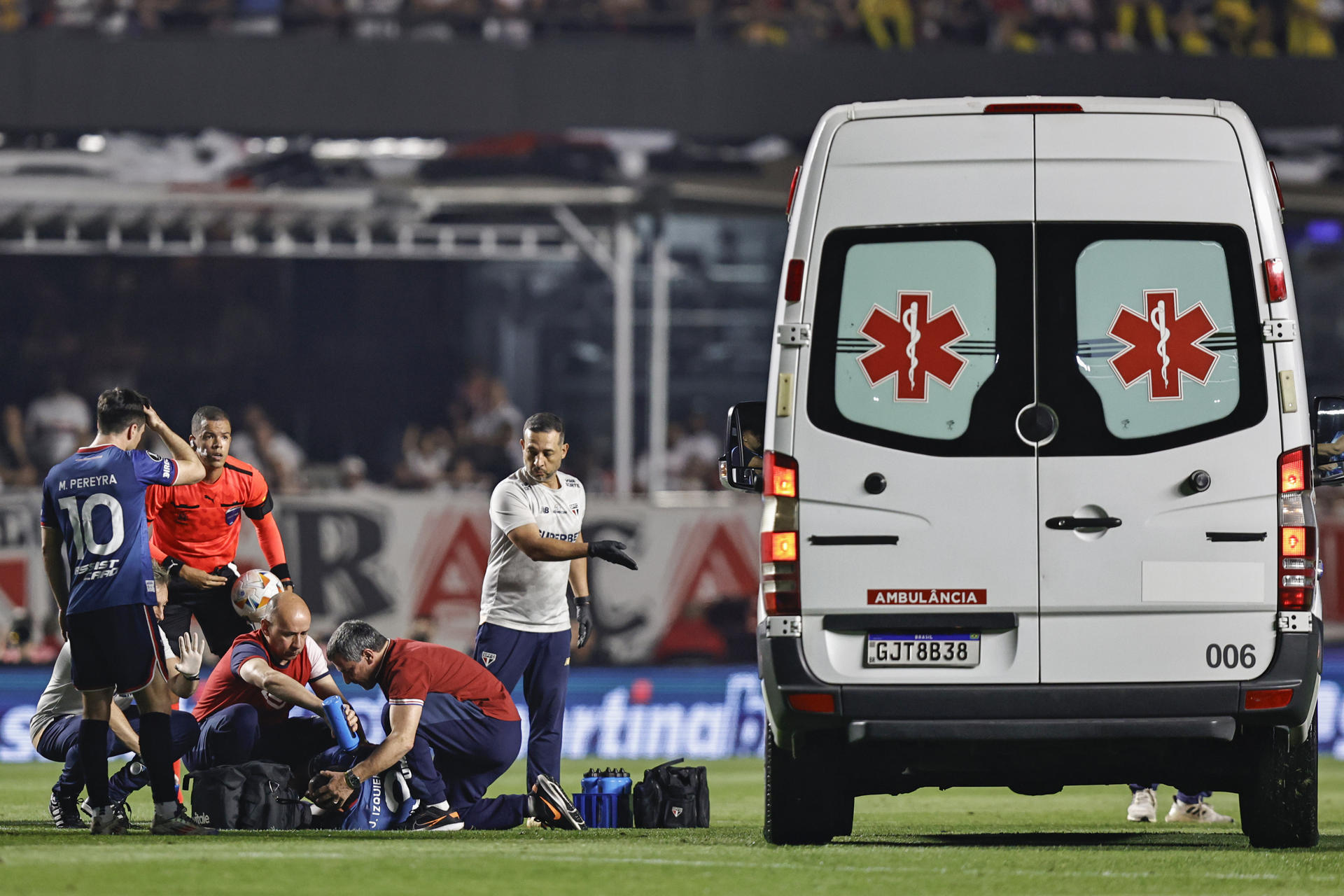 La clasificación a cuartos en la Libertadores deja hospitalizados a Tite e Izquierdo en Brasil