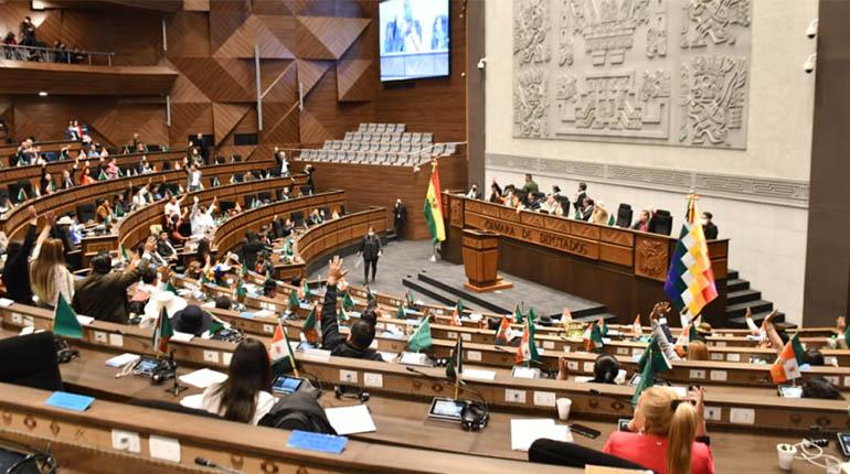 Cámara de Diputados rechaza crédito millonario en medio de acusaciones de manipulación