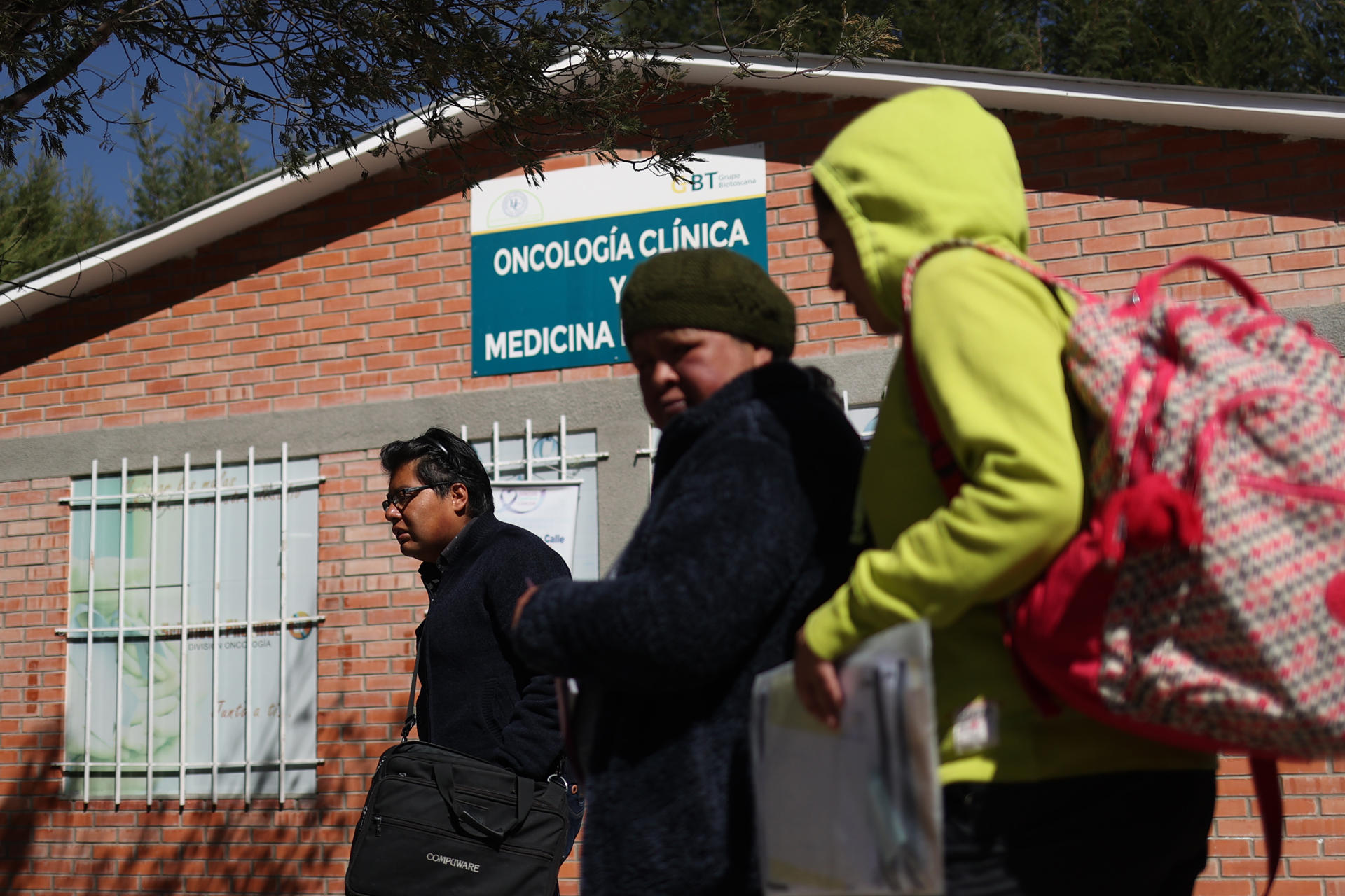 Crisis económica en Bolivia aumenta los precios de medicamentos para enfermos crónicos