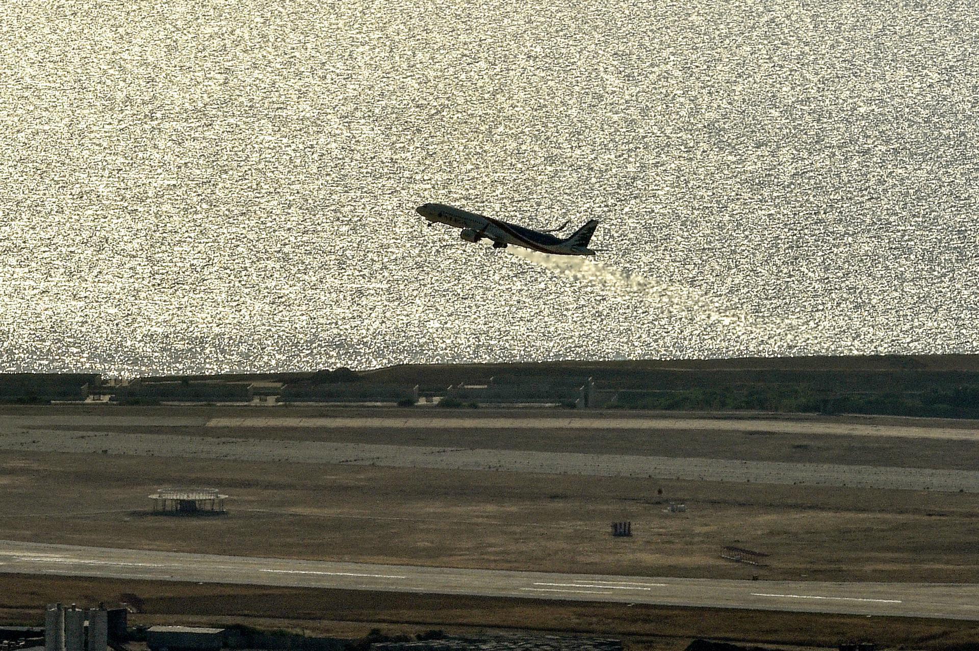 Trudeau pide a los canadienses que abandonen el Líbano ante el riesgo de escalada militar