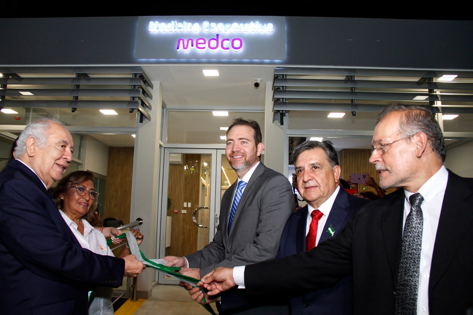 CRE inaugura un centro de imagenología médica que tendrá precios solidarios