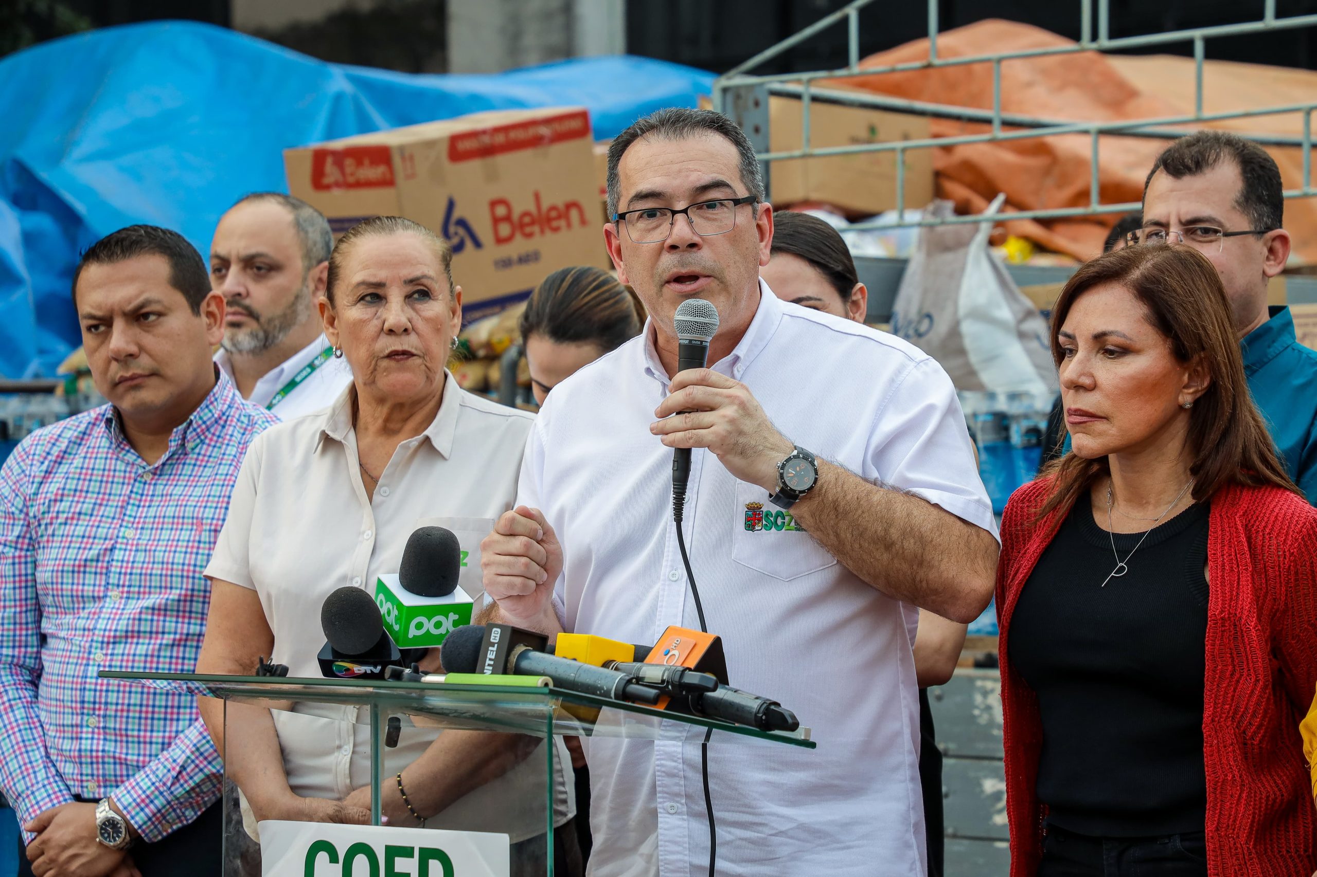 Gobernador en ejercicio envía 23 toneladas de asistencia humanitaria para bomberos que luchan contra los incendios forestales