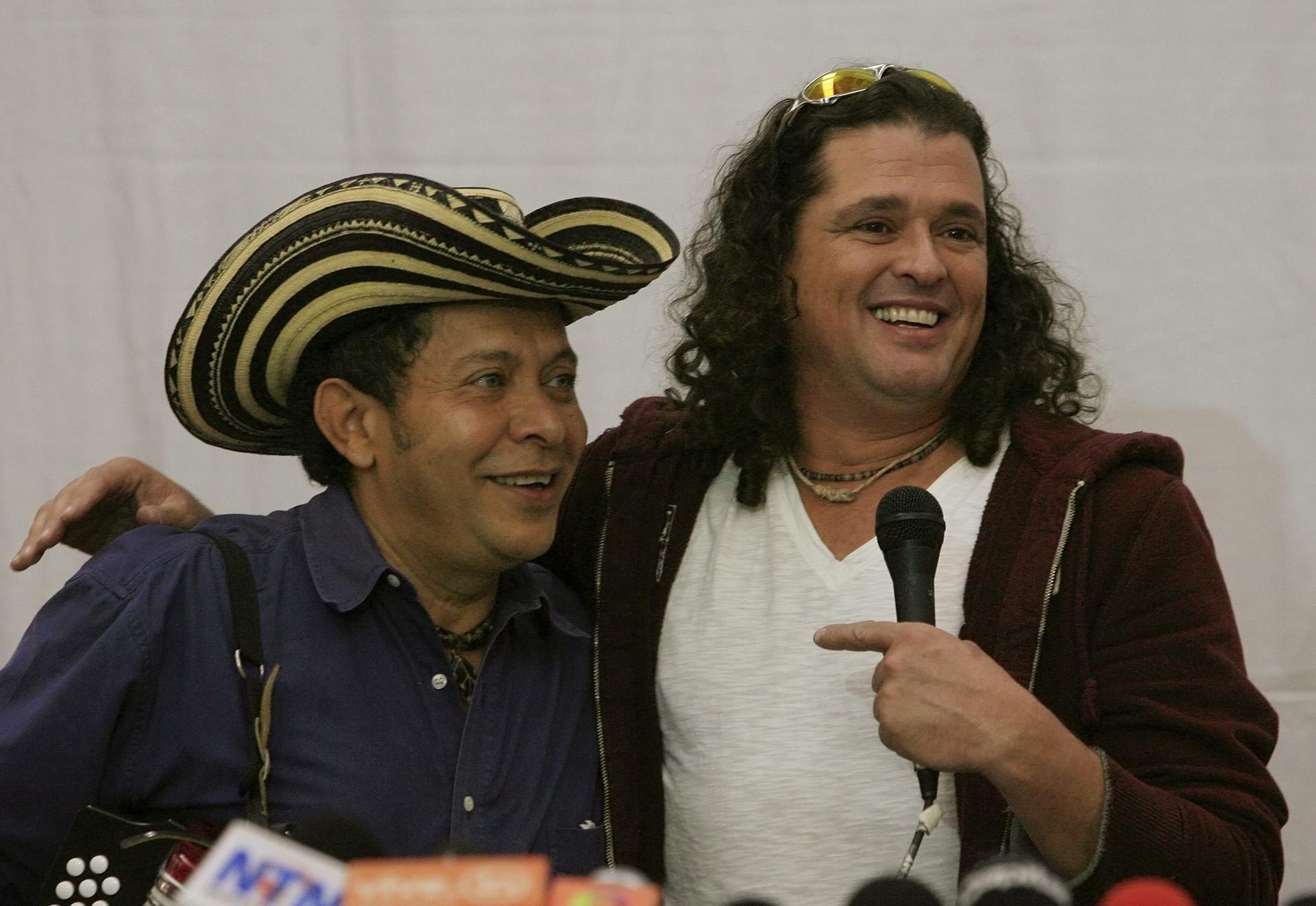 Muere el acordeonista Egidio Cuadrado, el inseparable compañero musical de Carlos Vives