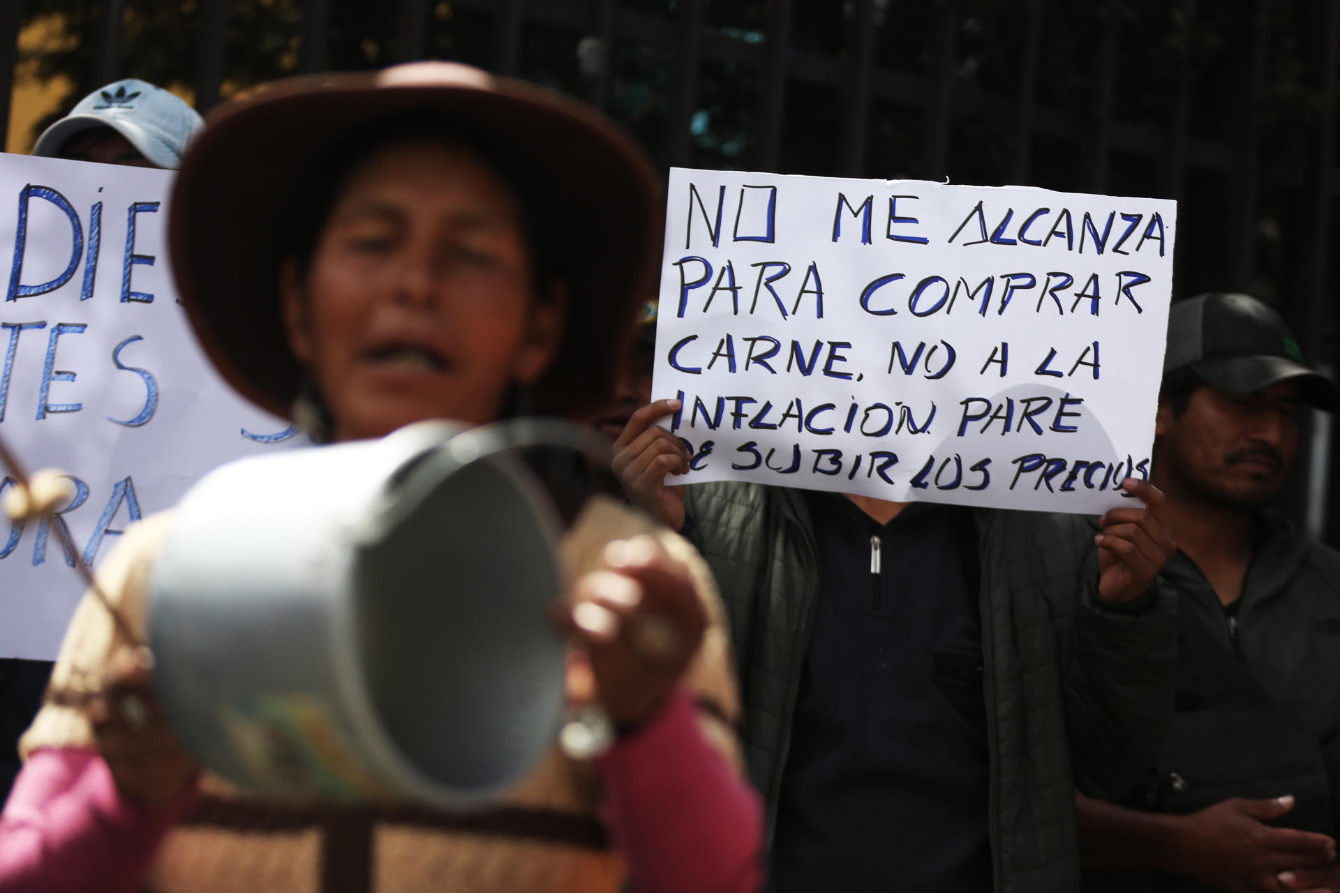 Cacerolazos y protestas en Bolivia por el incremento de los precios en los alimentos