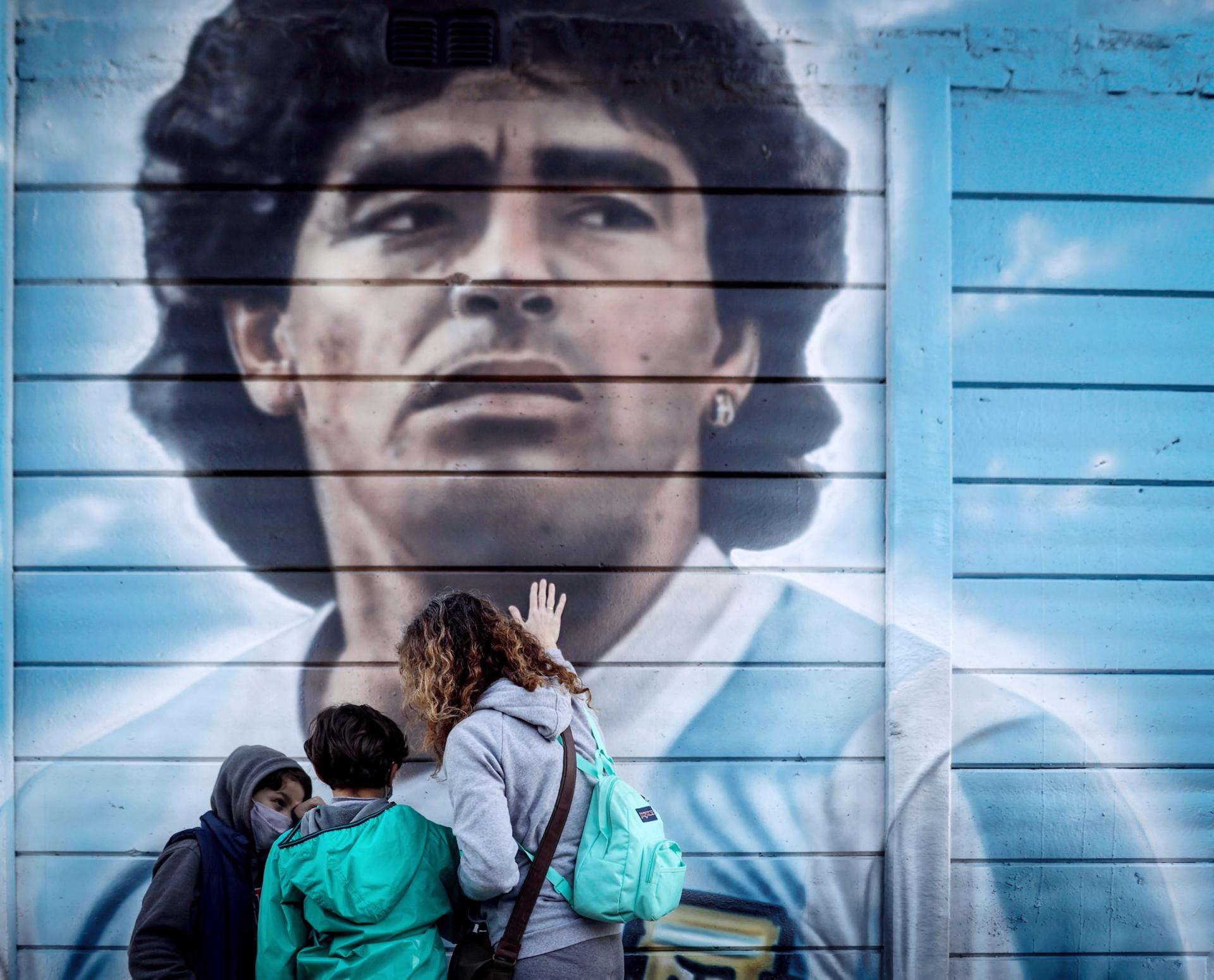 La Justicia argentina autoriza el traslado del cuerpo de Maradona a un mausoleo en Buenos Aires