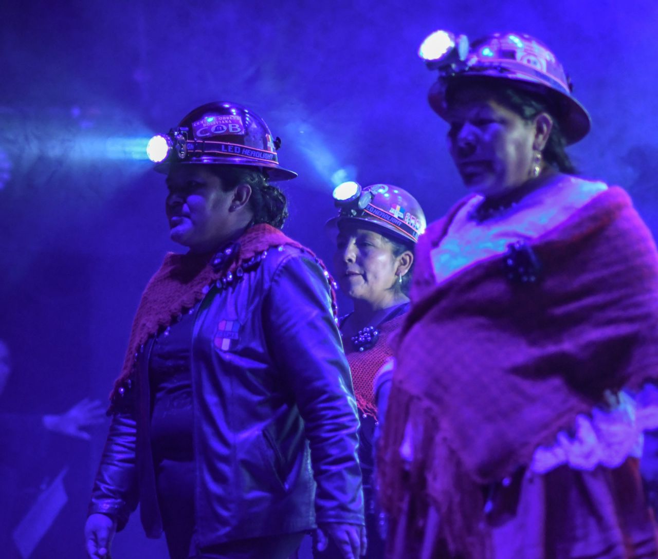 CAF presenta ‘Mujeres Mineras: Tejiendo Luz’, un homenaje a las mujeres bolivianas a través de la moda sostenible