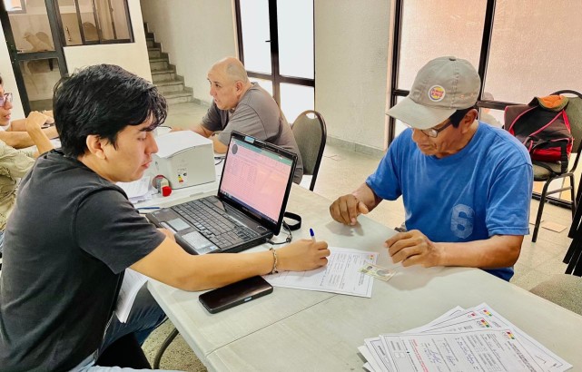 Elecciones Judiciales: TED y Serecí Santa Cruz atiende en horario extraordinario para recibir reclamos de ciudadanas y ciudadanos inhabilitados en el Padrón Electoral