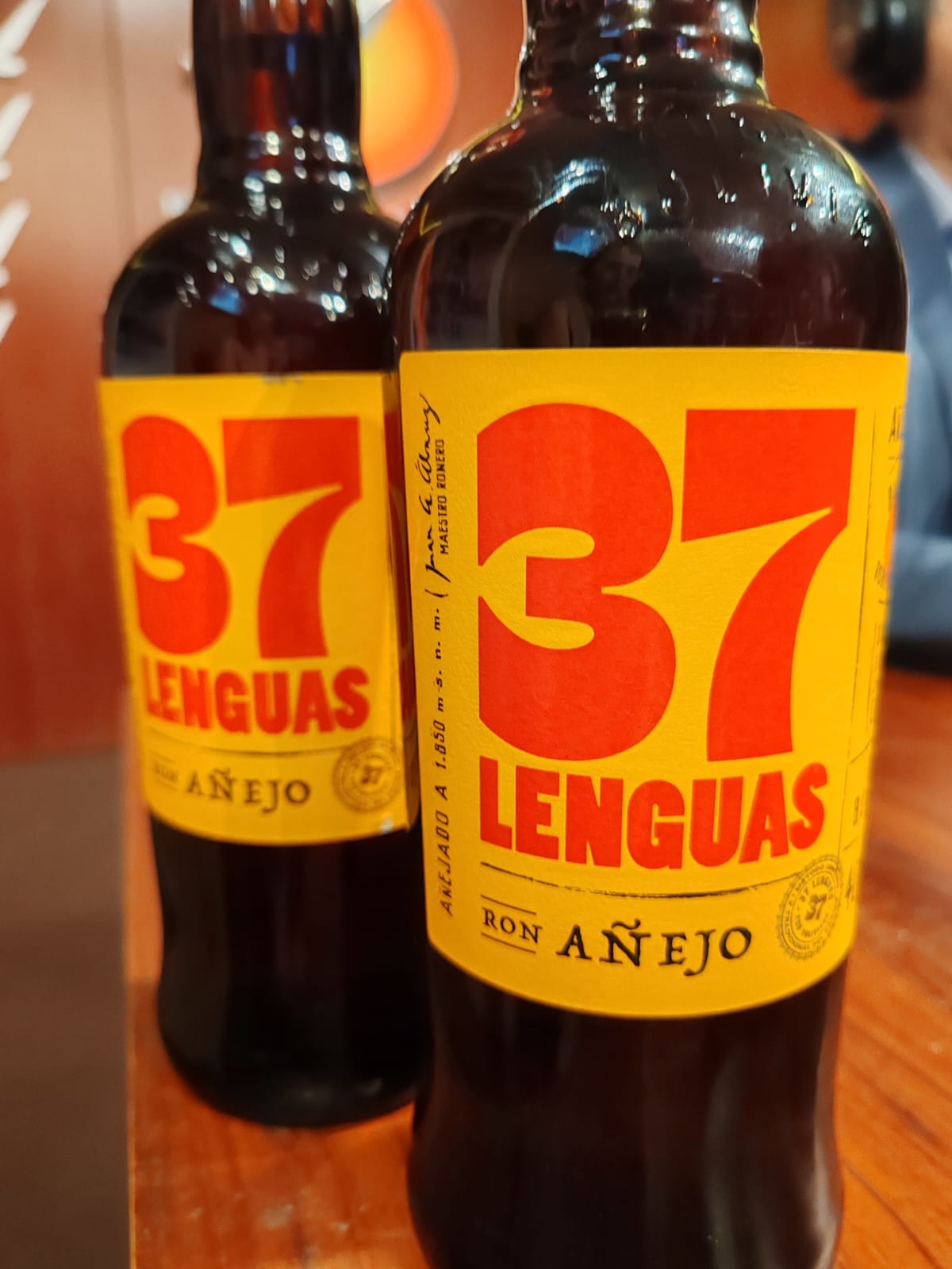 “37 lenguas”: El primer ron 100% boliviano que busca conquistar mercados internacionales