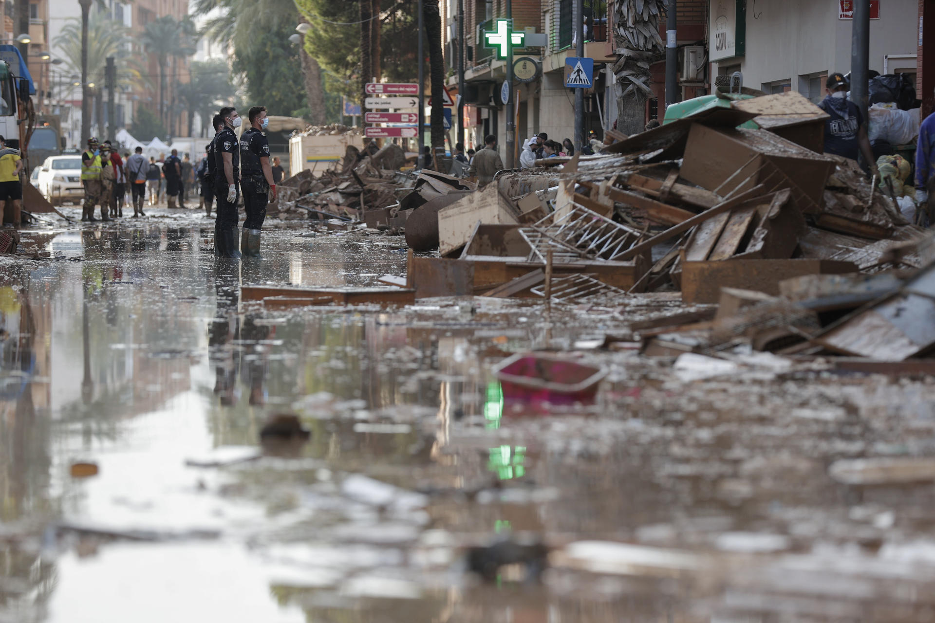 Servicios de emergencia describen un panorama catastrófico tras 9 días del temporal en España