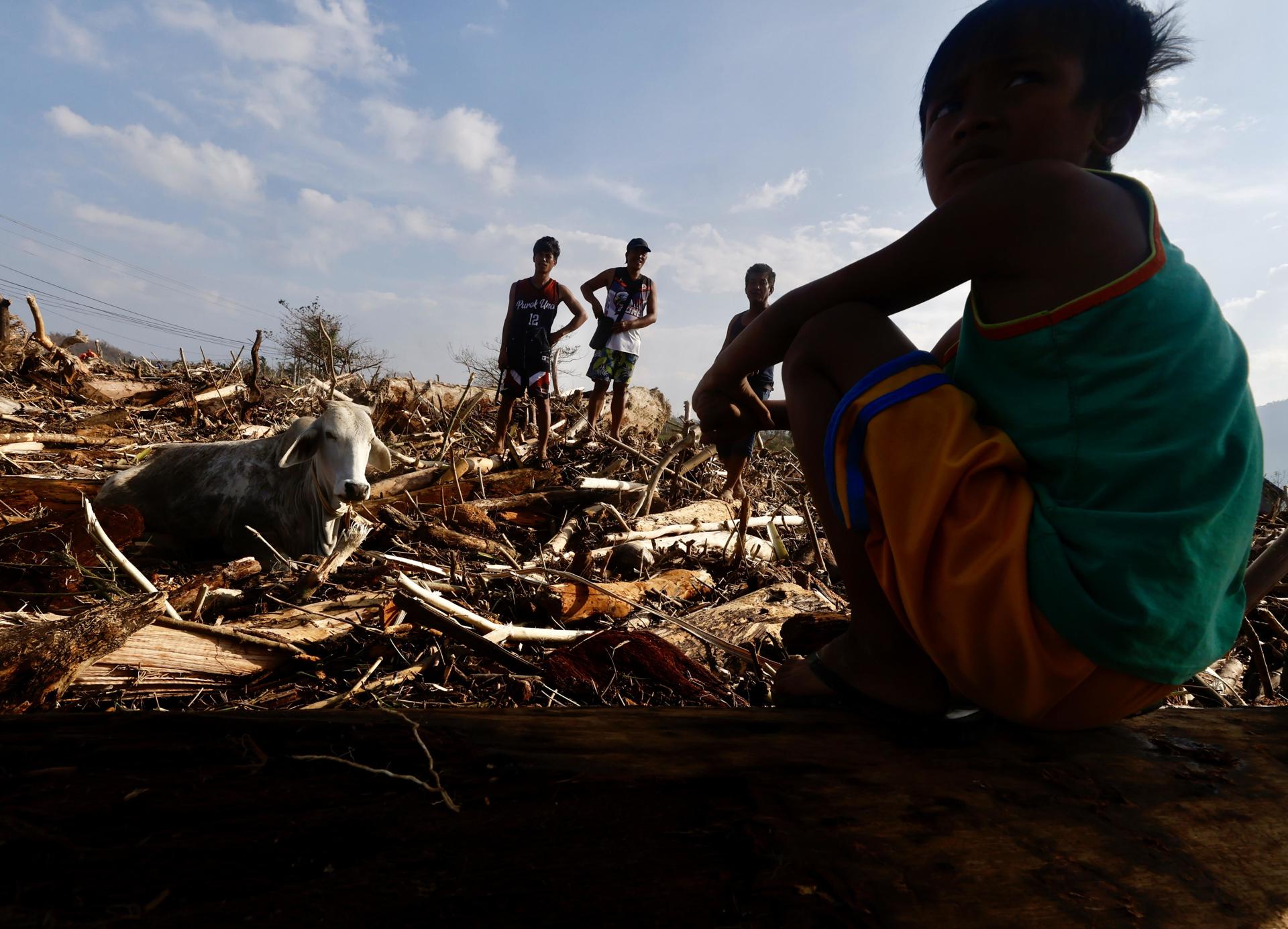 Filipinas eleva a supertifón a Man-yi y alerta de su posible impacto “catastrófico”