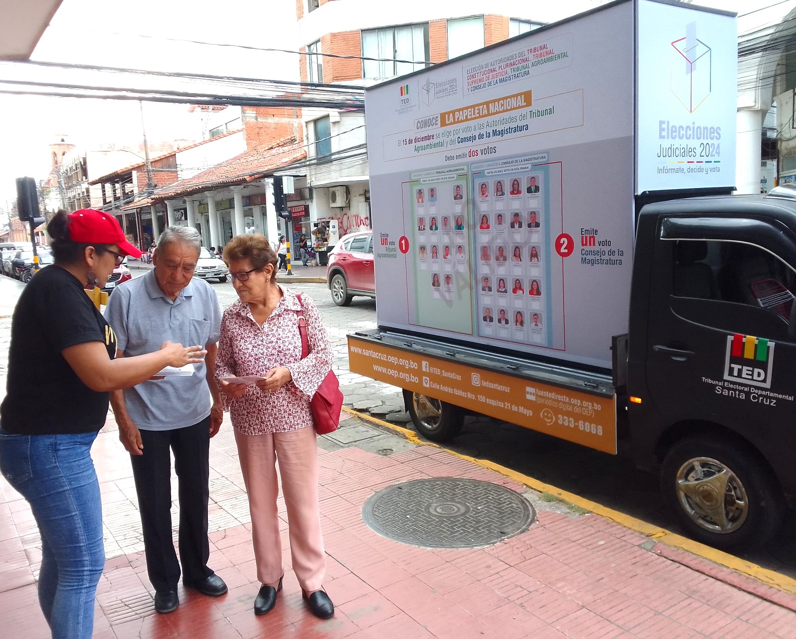 TED Santa Cruz desplaza puntos móviles y personal para socializar las Elecciones Judiciales 2024