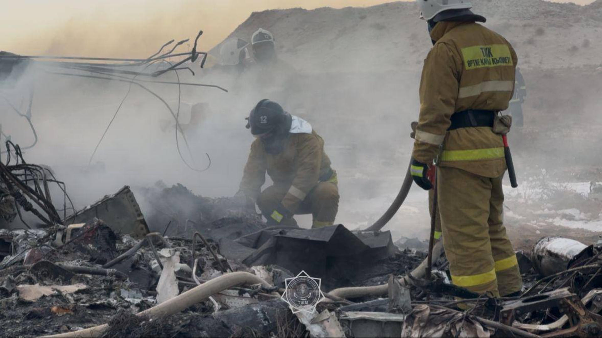 Ascienden a 32 los supervivientes en el accidente aéreo en Kazajistán