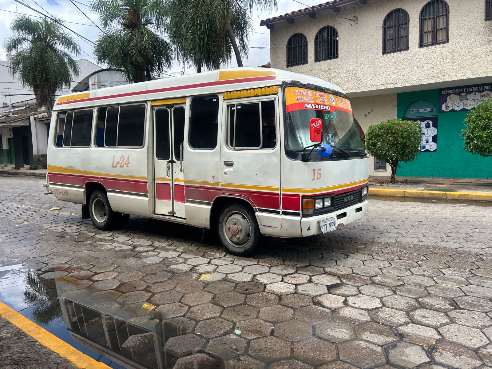 Choferes de Santa Cruz anuncian paro indefinido desde el 3 de febrero, demandan ajuste de tarifas