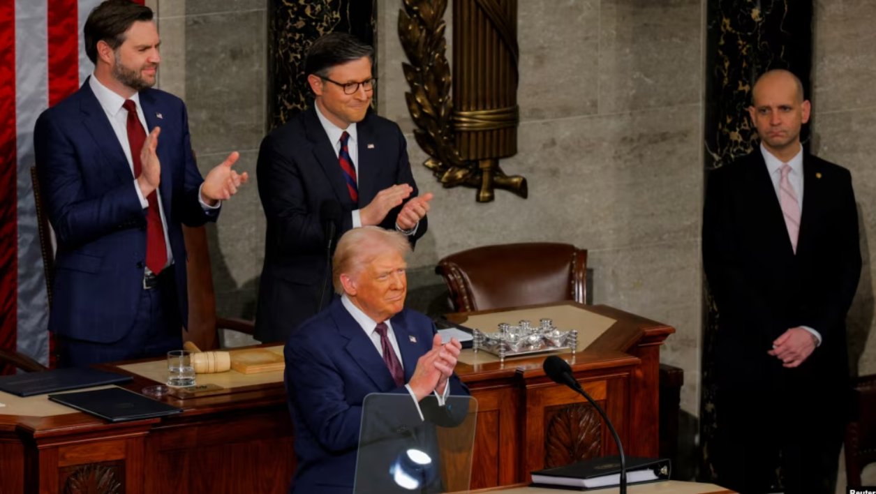 Presidente Trump defiende ante el Congreso su política migratoria e insiste en retomar Canal de Panamá
