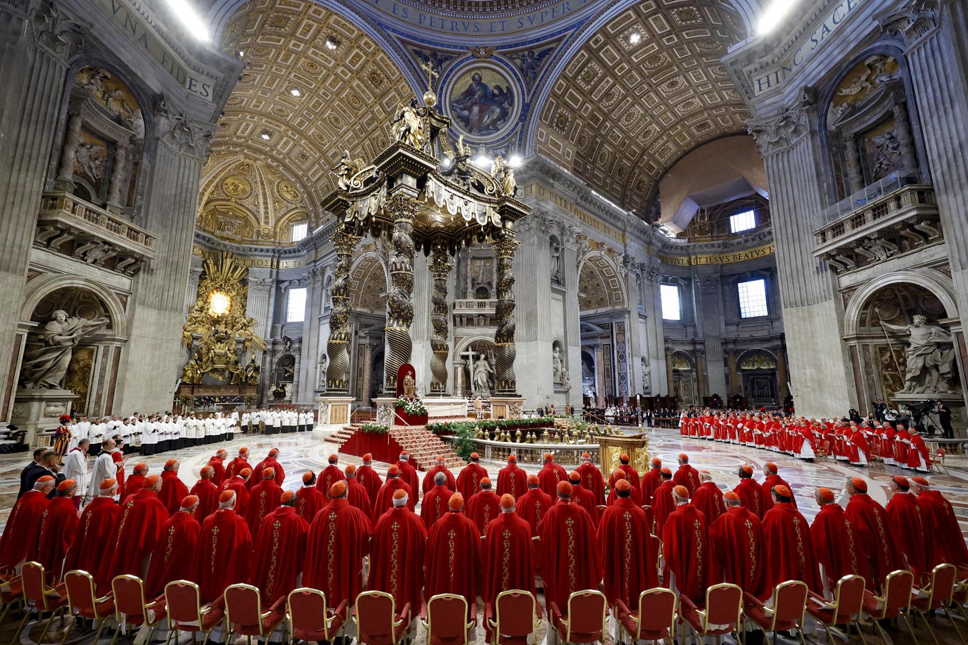 Jornada de pausa y reflexión para los cardenales a una semana
