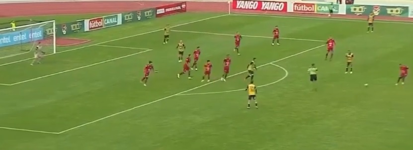 The Strongest vence 2 -0 al club azucarero al final del primer tiempo