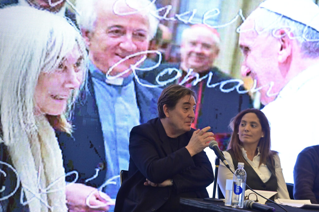 El Instituto Cervantes rescata el curioso lazo literario entre Borges y el papa Francisco