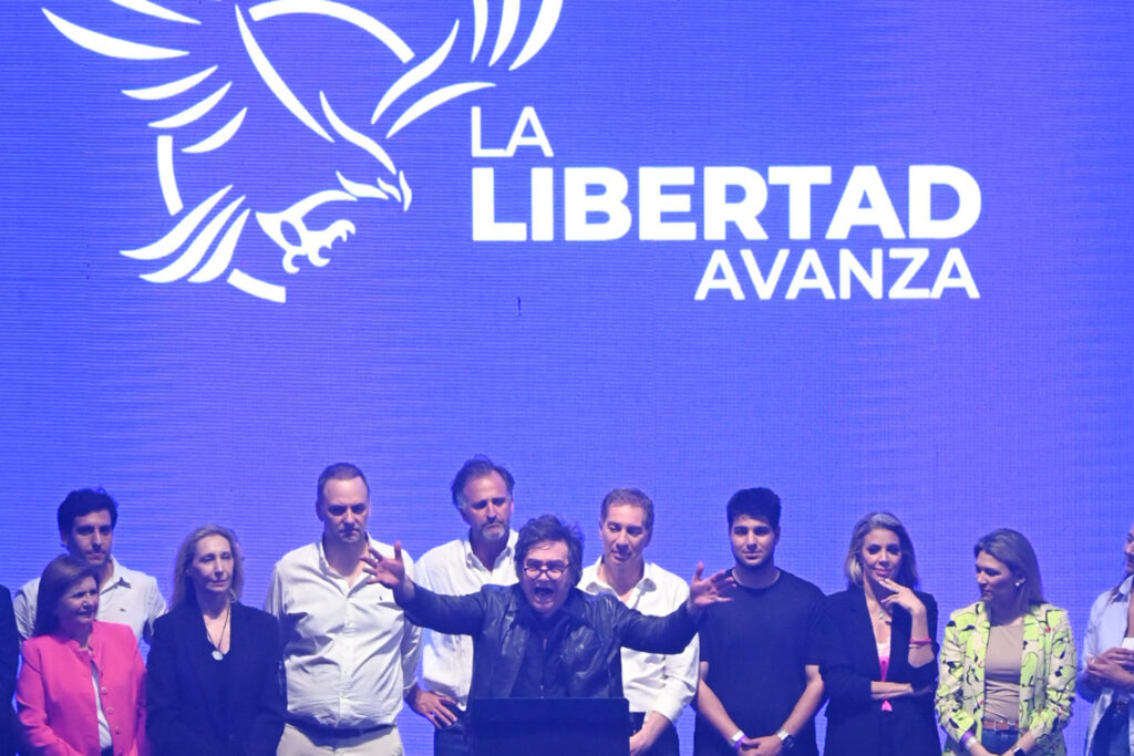 Los argentinos van a las urnas este domingo en unos comicios legislativos clave para Milei