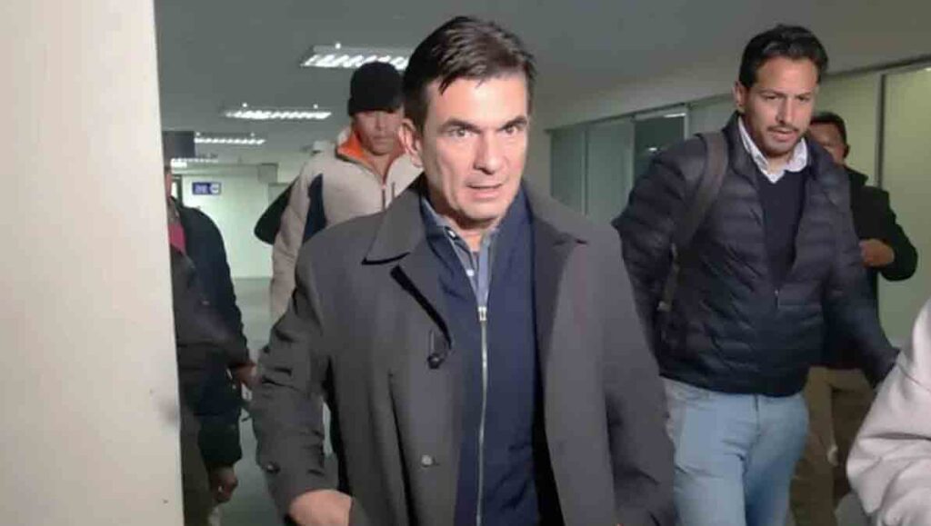 Rodrigo Paz viaja a EE.UU. para asegurar dólares y combustibles