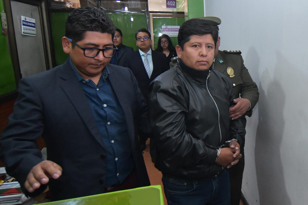 Aprehenden a Juan Carlos Huarachi tras declarar ante la Fiscalía por el caso de presuntas coimas