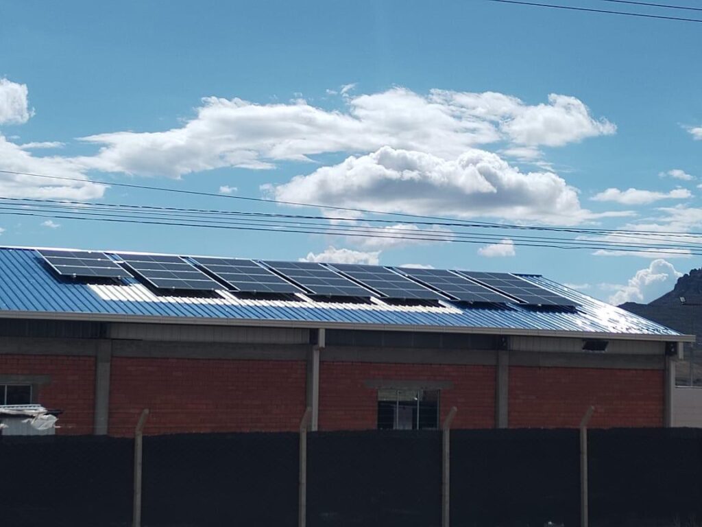 Inchcape supera los 1.500 paneles solares en la región y acelera su camino hacia la carbono neutralidad