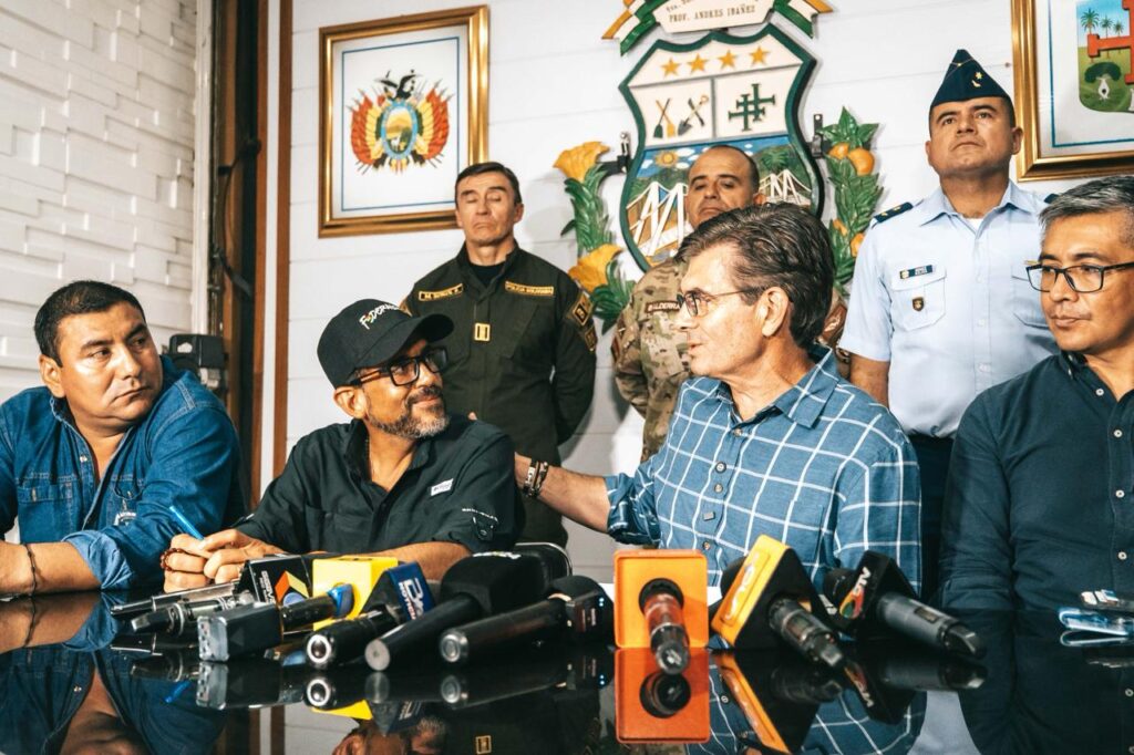 Autoridades nacionales y departamentales priorizan rescate y logística de emergencia