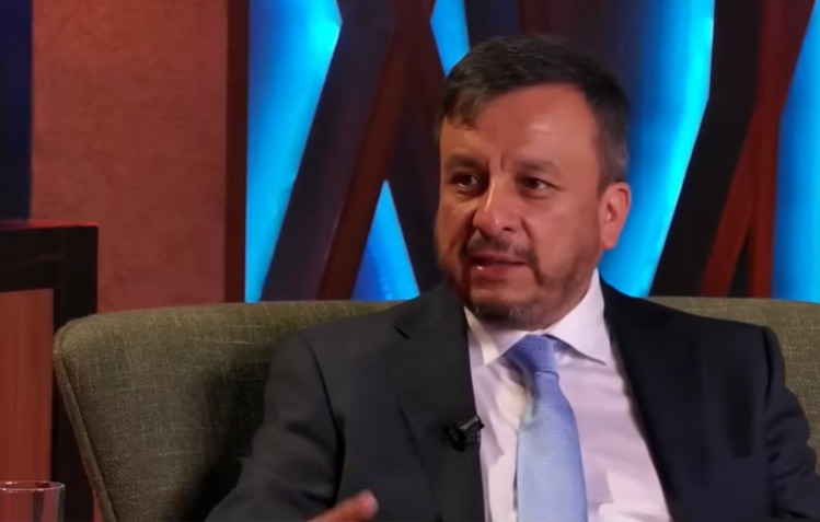 YPFB tiene deudas de USD 500 a 600 millones con traders de combustible, revela ministro