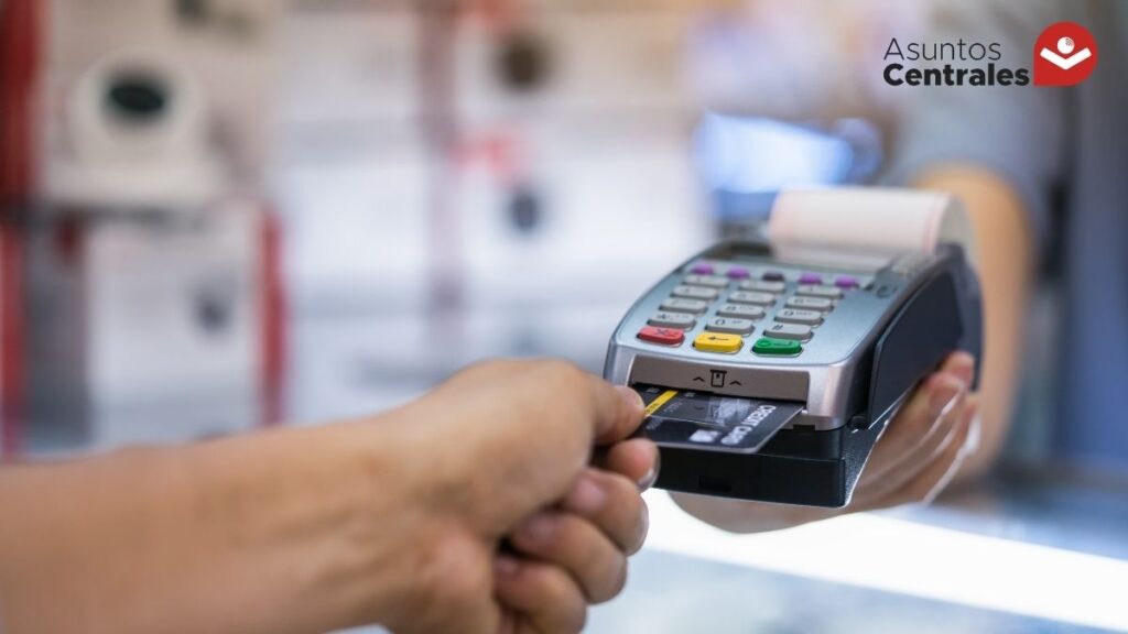 Tarjetas en Bolivia: eliminan restricciones y usarán tipo de cambio referencial